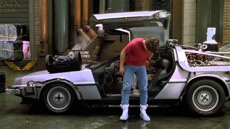 Un D A Como Hoy El Delorean De Volver Al Futuro Viajaba Al