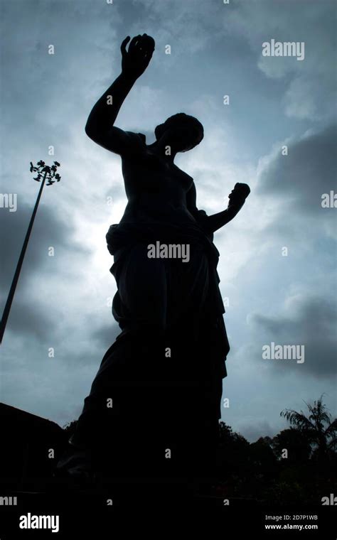 Statue at Sayaji Baug, Vadodara, Gujarat, India Stock Photo - Alamy