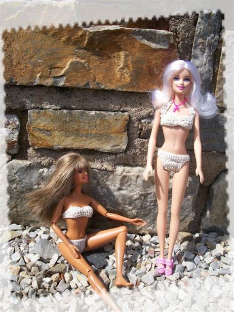 Un Crochet Du Fil Et Des Aiguilles Bain De Soleil Pour Miss Barbie Et