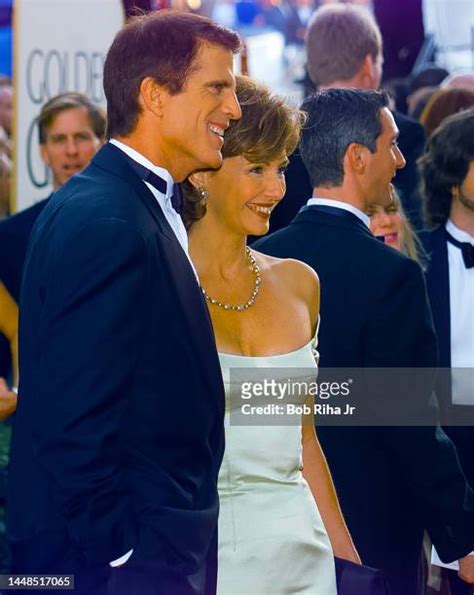 2,098 Mary Steenburgen And Ted Danson Photos & High Res Pictures ...