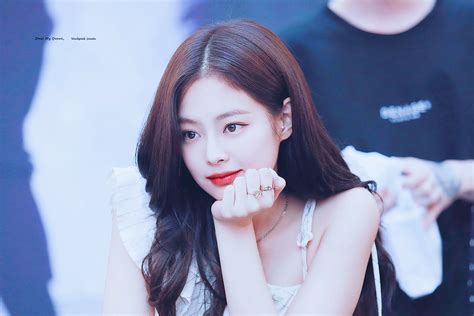 Jennie图片壁纸jennie手机壁纸 伤感说说吧