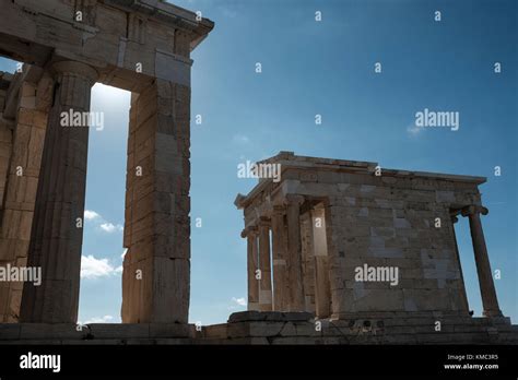 Colonne Dei Propilei Immagini E Fotografie Stock Ad Alta Risoluzione