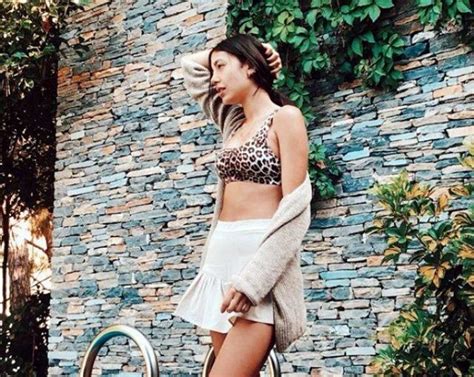 Hot Sexy Ozlem Ada Sahin Bikini Pics