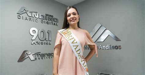 El Back De La Fiesta De La Vendimia Conoc A La Reina De Rivadavia