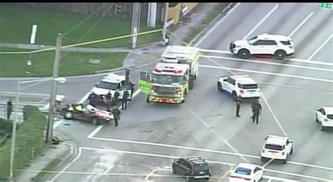 At Least 1 Dead After Crash In Miami Gardens Wsvn 7news Miami News