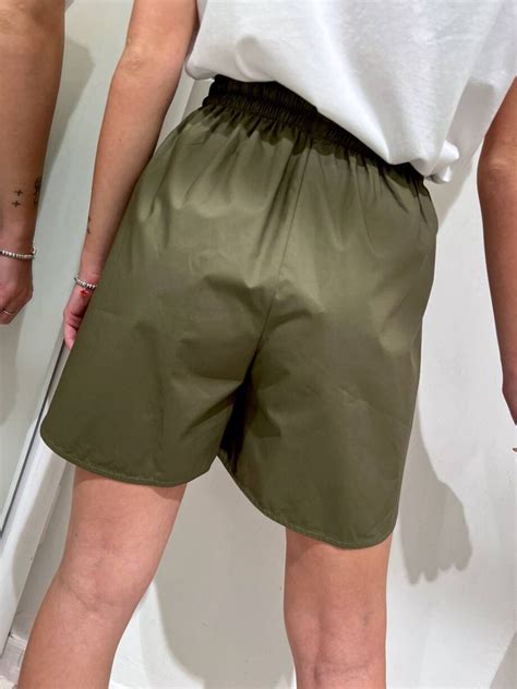 Short In Cotone Ampio Verde Militare Vicolo Scintille Store