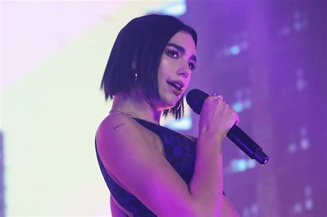 In Photos Dua Lipa Heats Up Manila Stage