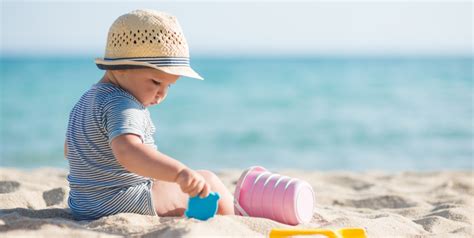 6 consejos para ir a la playa con bebés