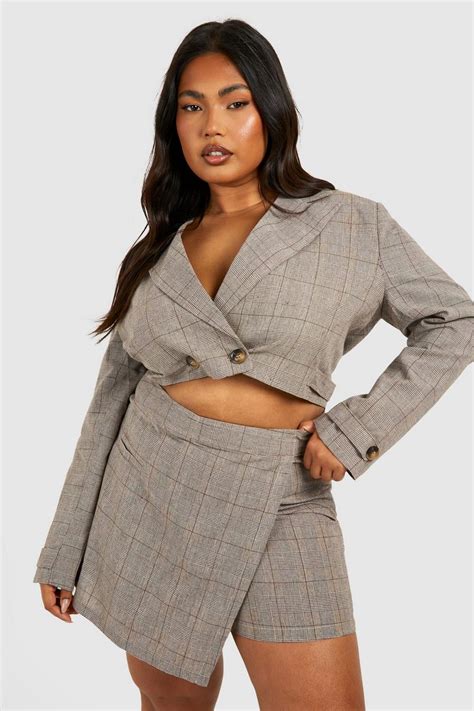 Plus Linen Look Mini Check Skort Boohoo Uk