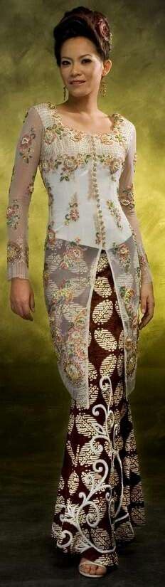 8 Nyonya Kebayas Ideas Kebaya Modern Kebaya Batik Kebaya