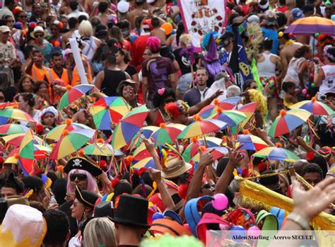 Festa Tipica De Minas Gerais LIBRAIN