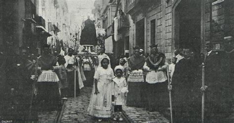 Comunidad Valenciana Arte y Memoria Valencia Procesión en el