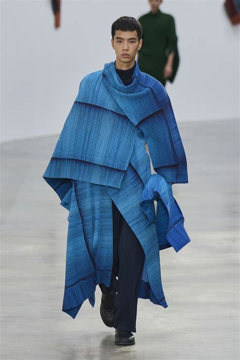 issey miyake outfit 13