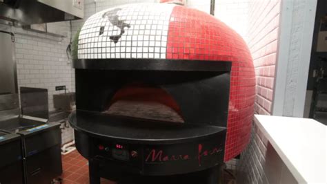 Marra Forni - Neapolitan Pizza Oven - Wood Burning/ Gas — Kitchen Equipped