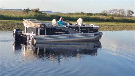 Pontoon Boat Fishing Charters - Kissimme & Orlando Pontoon Boat Tours