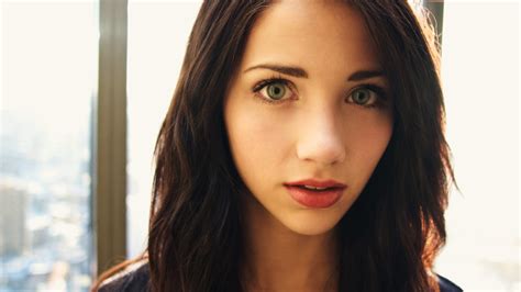 Blue Eyes Model Closeup Emily Rudd Face Lips Actress Portrait Looking At Viewer Women