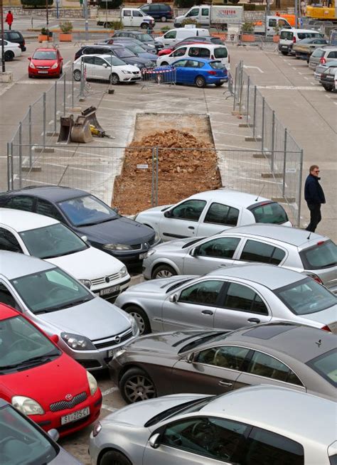 Projekt uređenja Poljane Gradski parking d o o