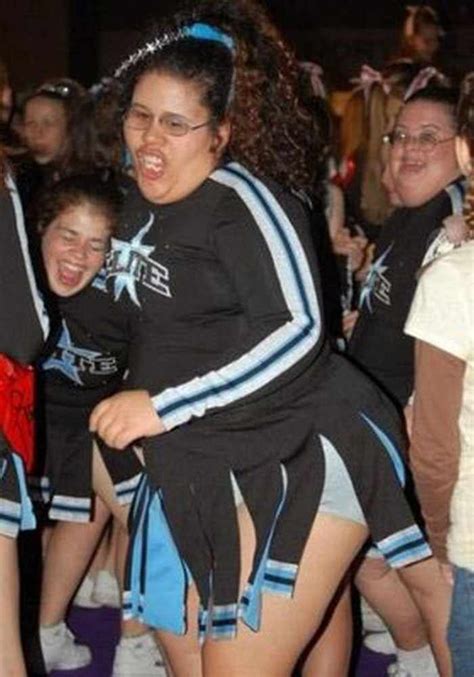 37 Cheerleaders Captured With Awkward Faces That Are Hilarious Hot