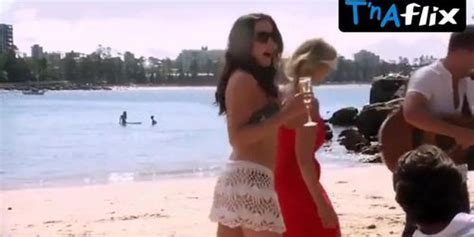 Ashleigh Brewer Bikini Scene In The Bold And The Beautiful Tnaflix