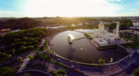 tempat wisata  brunei  wajib  kunjungi alowisata