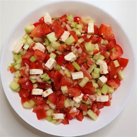 Opska Salata S Feta Sirom Recept Za Ljetne Vru Ine Tikvica