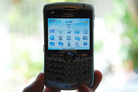 Review: BlackBerry Curve | Paul Stamatiou