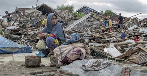 Chaos Und Zerst Rung Nach Tsunami In Indonesien Web De