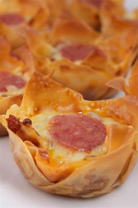 Wonton Pizza Cups Wonton Cups Appetizers New Years Appetizers Great