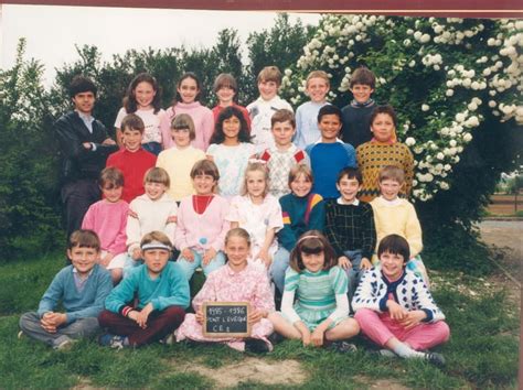 Photo De Classe Classe De CE2 De 1985 Ecole Du Marechal Leclerc Pont