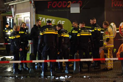 Twee Mannen En Vrouw Gezocht Na Dodelijke Steekpartij 112 Nederland