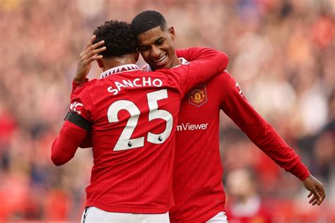 Match Report Manchester United 3 0 Leicester Down The Wings