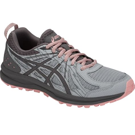 a women's running shoe in grey and pink