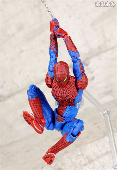 Medicom S Mafex Amazing Spider Man Figure The Toyark News