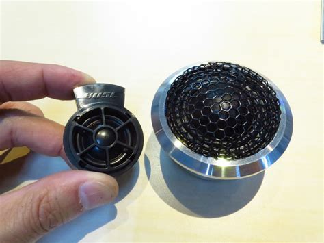 純正BOSEサウンドの音質は 純正オプションのBOSEサウンドは買いか マツダ純正BOSEの音質 HOT WIRED ホット