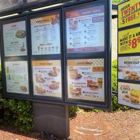 Bojangles Famous Chicken N Biscuits Fast Food Restaurant