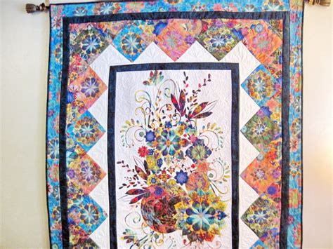 Elegant Quilted Wall Quilt Floral Bouquet Modern Wall Hanging Etsy In