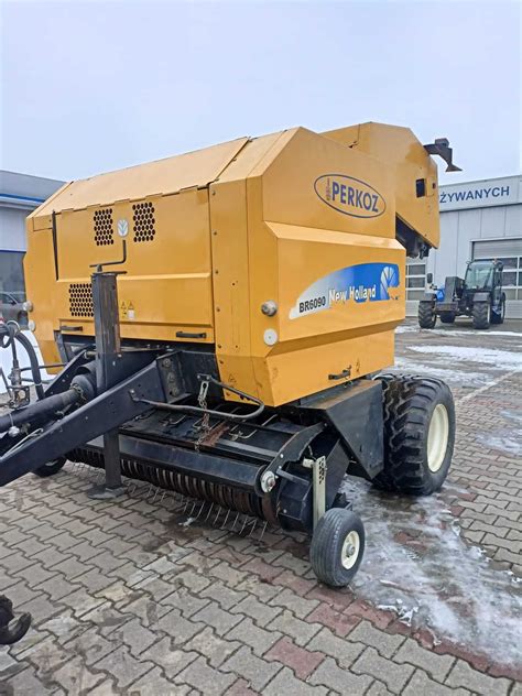 Prasa rolująca stałokomorowa BR 6090 New Holland Brodnica OLX pl