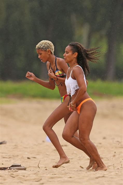 Jada Pinkett Smith Bikini Candids Hawaii June 2014 CelebMafia