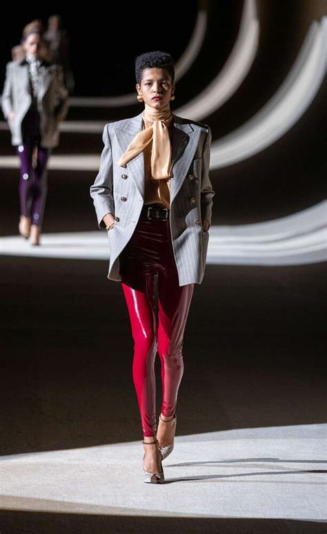 Saint Laurent Regresa A Paris Fashion Week Marie Claire México