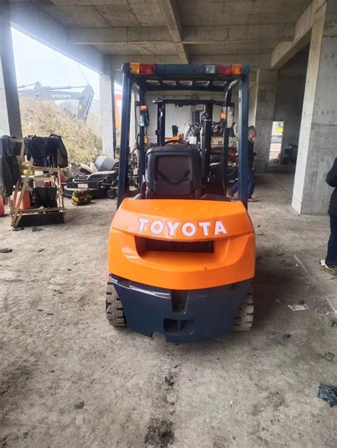 Japan Original 3ton Forklift Used Toyota Forklift Fd30 Lift Height 3m