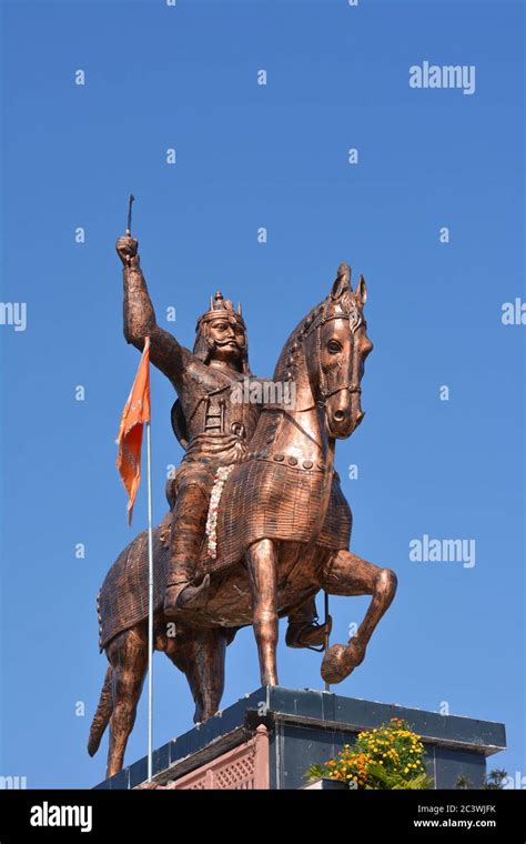 Statue of Chhatrapati Shivaji Maharaj Stock Photo - Alamy