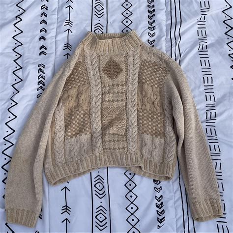 Liz Claiborne Women S Tan And Cream Jumper Depop