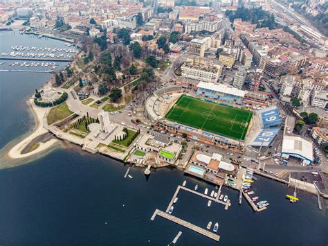 Stadio Corsa Per Aumentare La Capienza Per Como Brescia La