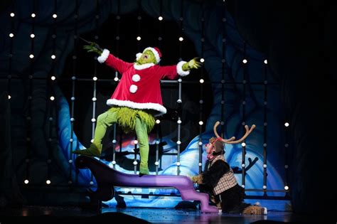 Theater Review This Grinch Has Layers But Hes Also Pretty Frightening Twin Cities