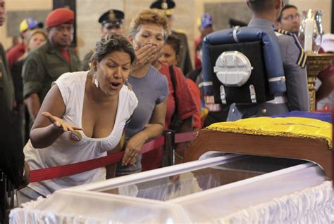 Hugo Chavez Funeral: Venezuelans Pay Tribute to Dead Leader Before ...