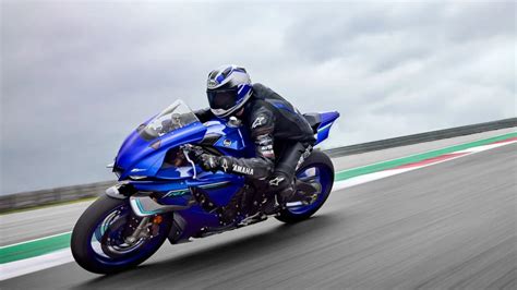 Yamaha YZF R1 2025 YZF R1M 2025 Unveiled Specs Prices Photos