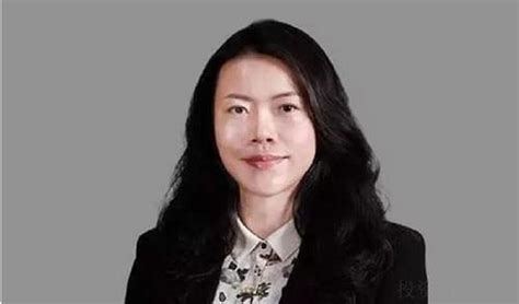 杨惠妍个人资料（碧桂园女总裁杨惠妍：嫁清华才子，国内捐款数十亿，行事低调） 说明书网