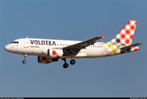 EC MTE Volotea Airlines Airbus A319 111 Photo By Severin Hackenberger