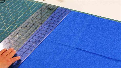 How to Use a Rotary Ruler & a Cutting Mat When Quilting - Howcast