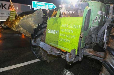 Grimma Bauern Sperren Sachsenweit Auffahrten Zur Autobahn Protest